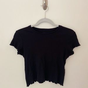 Black crop top🖤